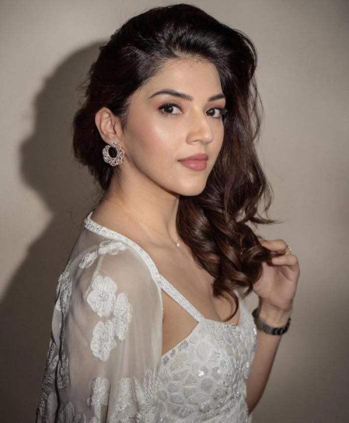 Mehreen Pirzada Tamil Latest News, Photos, Videos & Interviews